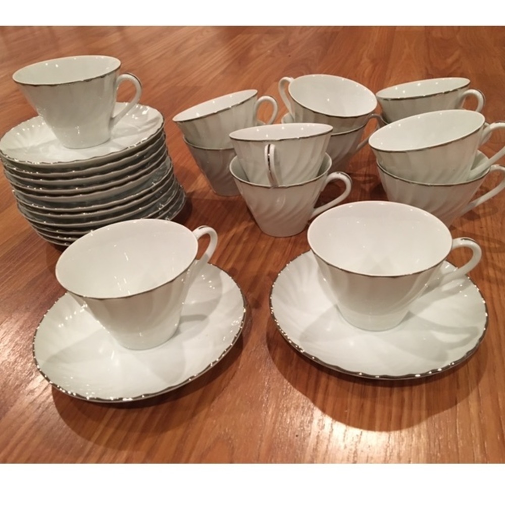 26 pc NORLEANS CHINA "ESTATE" COFFEE SET